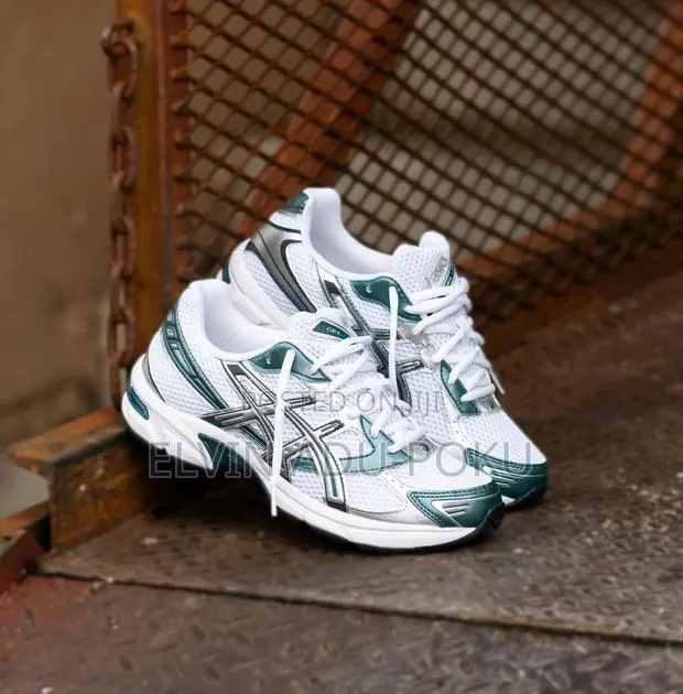Ascis Gel-1130 Sportstyle​ in Different Colors , SWIPE > · Photo 1