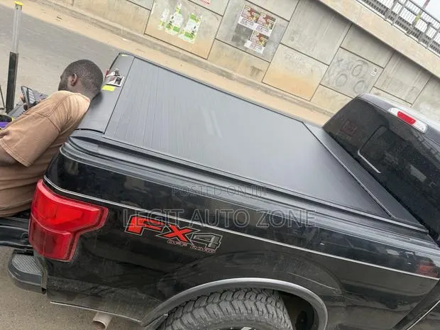 Ford F150 2017,2018,2019,2020,2021,2023, Bucket Cover Available · Photo 1