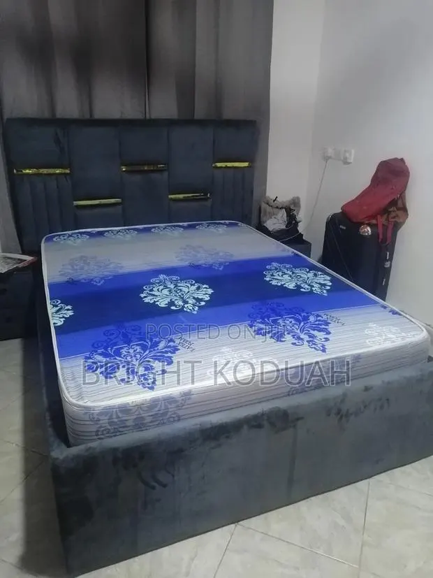 Fabric Ash Gray Bed Frame With Mattress · Photo 1