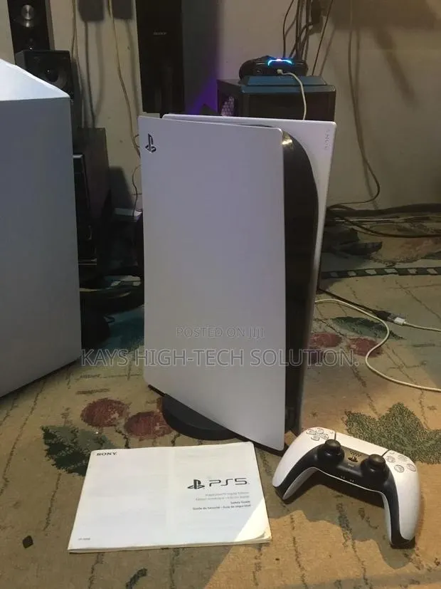 Play Station 5 · Photo 1