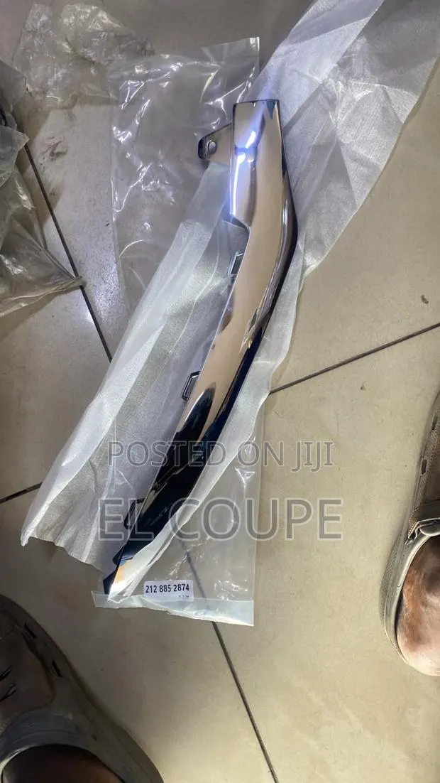 E300/ E350 Front Bumper Chrome 2015-2016-2017-2018-2019 · Photo 1