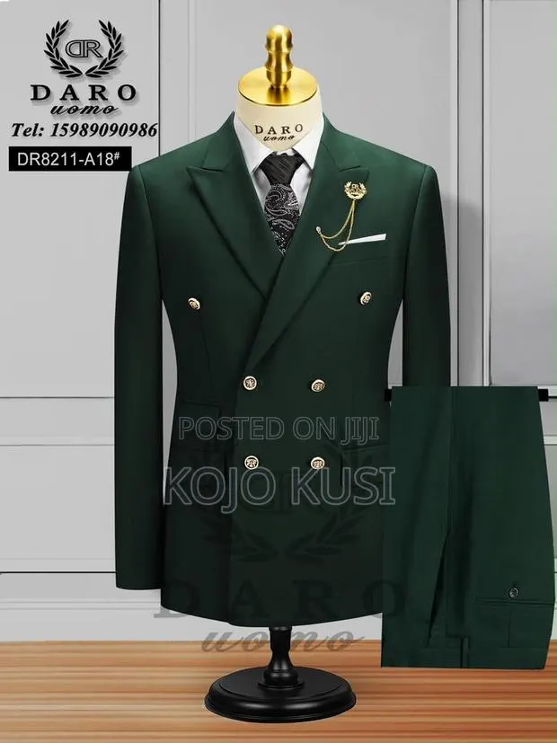 Classic Suit · Photo 1