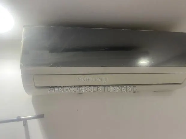 Nasco Original 1.5 Mirror AC Used · Photo 1