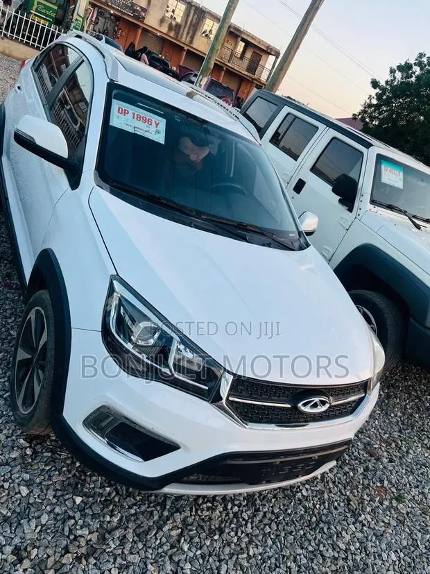 Chery Tiggo 3x 2018 White · Photo 1