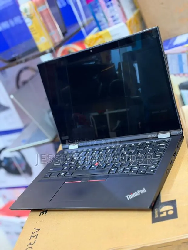 Laptop Lenovo 16GB Intel Core i5 SSD 256GB · Photo 1