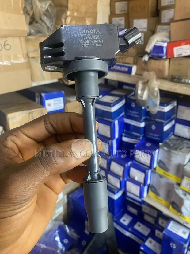 Plug Coil Toyota Highlander 2020 - 2025 · Photo 1