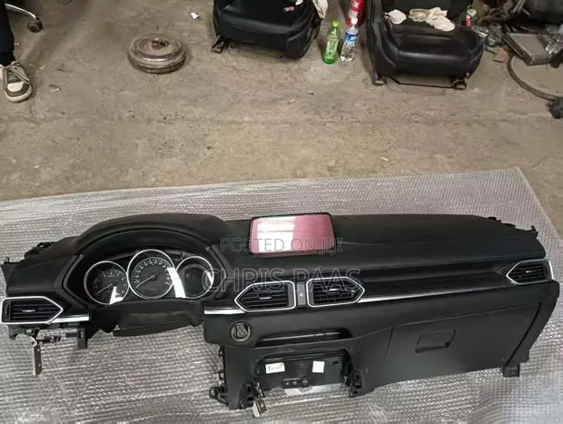 2017-2025 Mazda CX-5 Dashboard · Photo 1