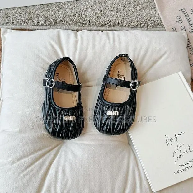 Super Quality Girls’ Black Quilted Mary Jane Shoes · Photo 2