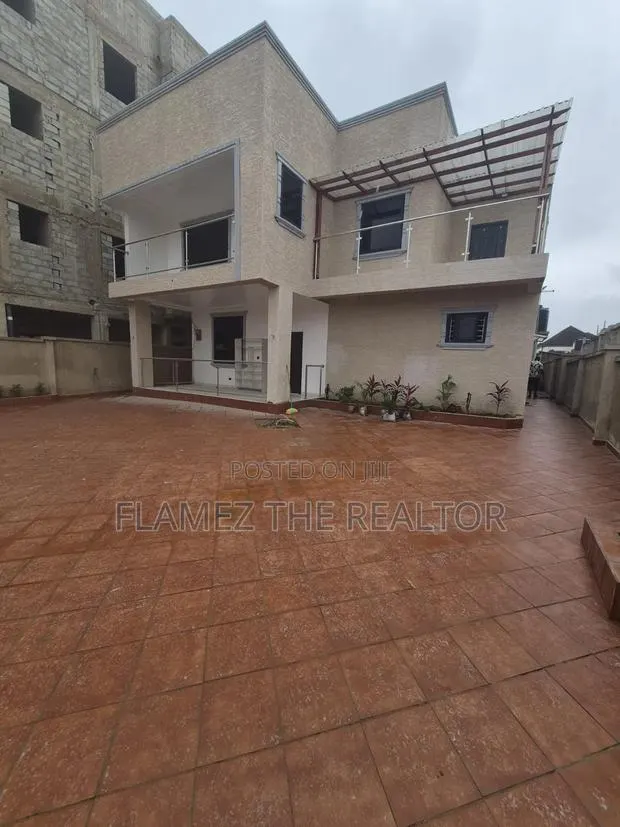 4bdrm Duplex in Franco Estate, Kwabenya for sale · Photo 1
