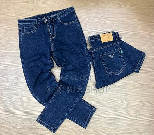 Plain Men Jeans · Photo 1