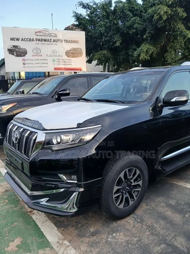 New Toyota Land Cruiser Prado 2.7 2023 Black · Photo 1