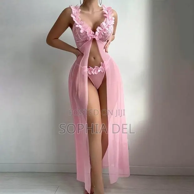 Beautiful Sexy Two Piece · Photo 2