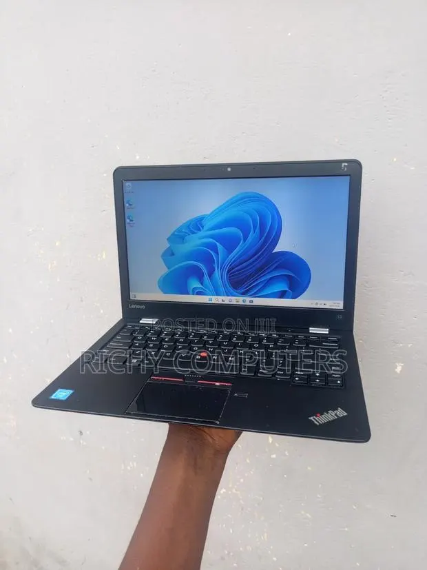 Laptop Lenovo 4GB Intel Pentium SSD 128GB · Photo 1