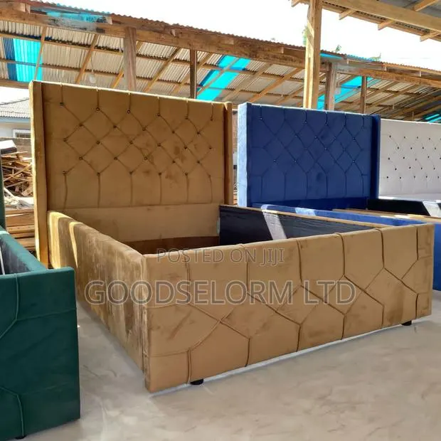 Double Foreign Bed Frame · Photo 1