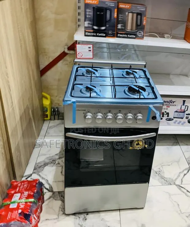 Best Quality Volcano 4-Burner Gas Cooker 50x50 Oven Grill · Photo 1