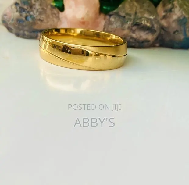 Titanium Unisex Rings · Photo 1