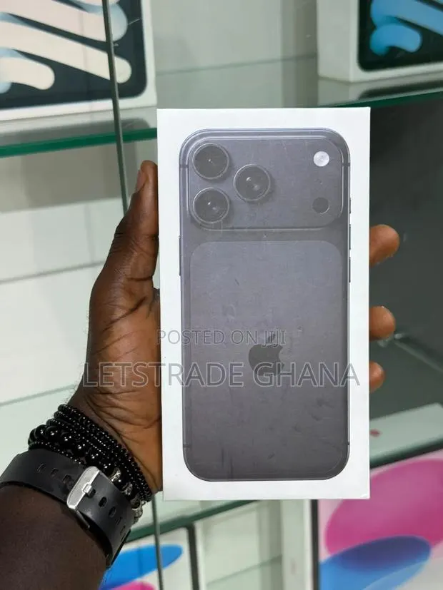New Apple iPhone 18 Pro 256 GB Black · Photo 1