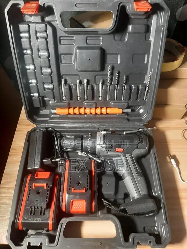Multifunctional Electric Drill With 2 Batteries · Photo 1