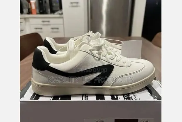 Dolce Vita Ladies Comfort Sneakers - Size 37 · Photo 1