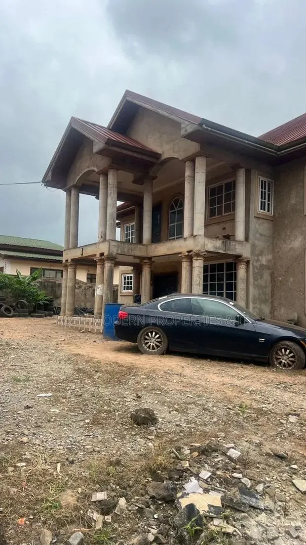 3bdrm House in Kwabenya Abuom for sale · Photo 1