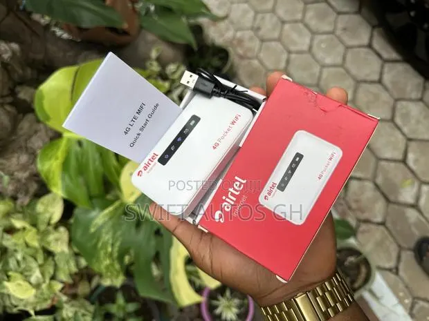 Universal ZLT M3O 4G+ Mifi / Wifi · Photo 1