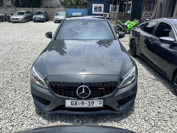 Mercedes-Benz C400 2017 Matt Black · Photo 1