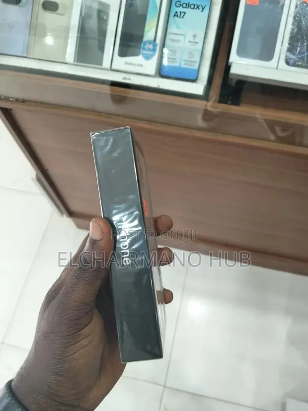 New Apple iPhone 11 Pro 64 GB Black · Photo 1