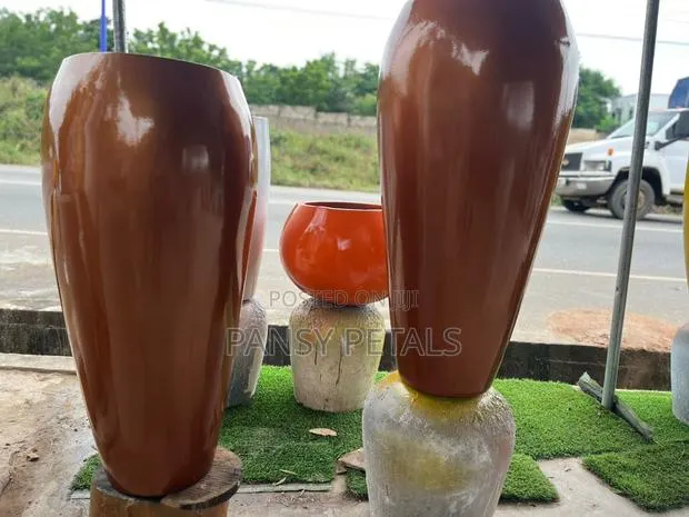 Flower Pot for Sale · Photo 1
