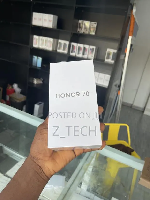 New Honor 70 128 GB Black · Photo 1