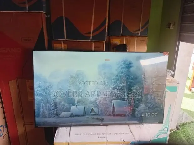 Bigger Screen. Brighter Vision. TCL 55inches Smart Tv · Photo 1