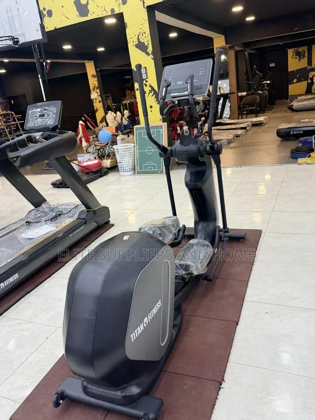 Relax Commercial Elliptical · Photo 1