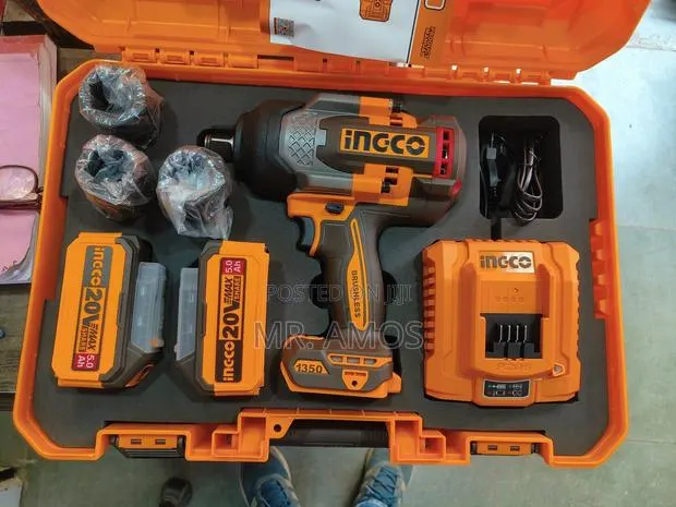 1350Nm Cordless Impact Wrench With 2x 5.0Ah Batteries - CIWLI201356 · Photo 1