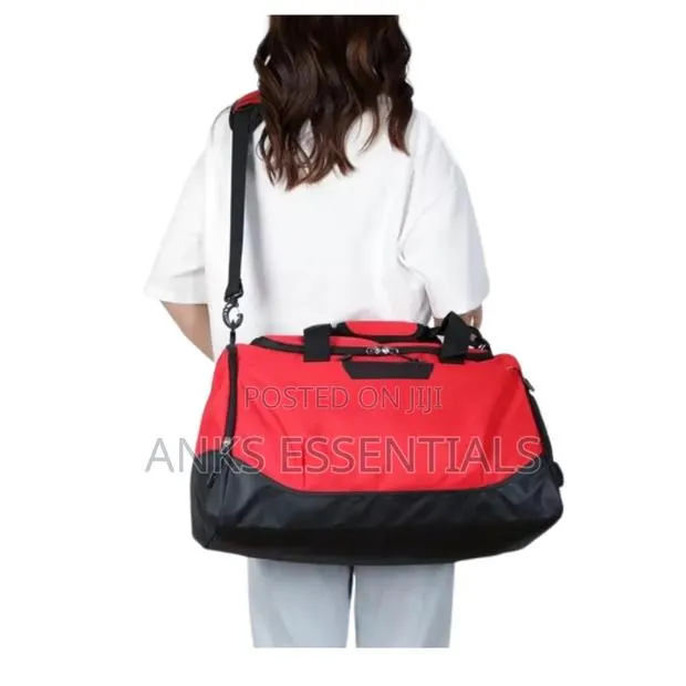 Elegant Gym Bag – Perfect for Fitness Enthusiasts · Photo 1