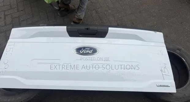 2018 2019 2020 Ford F150 OEM Tailgate With Camera · Photo 1