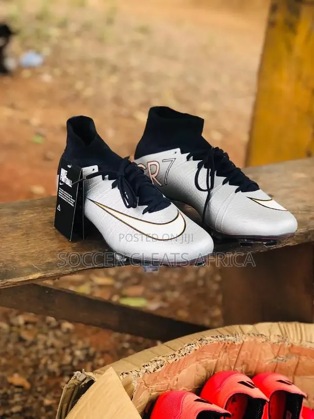 Soccer Shoes · Photo 1