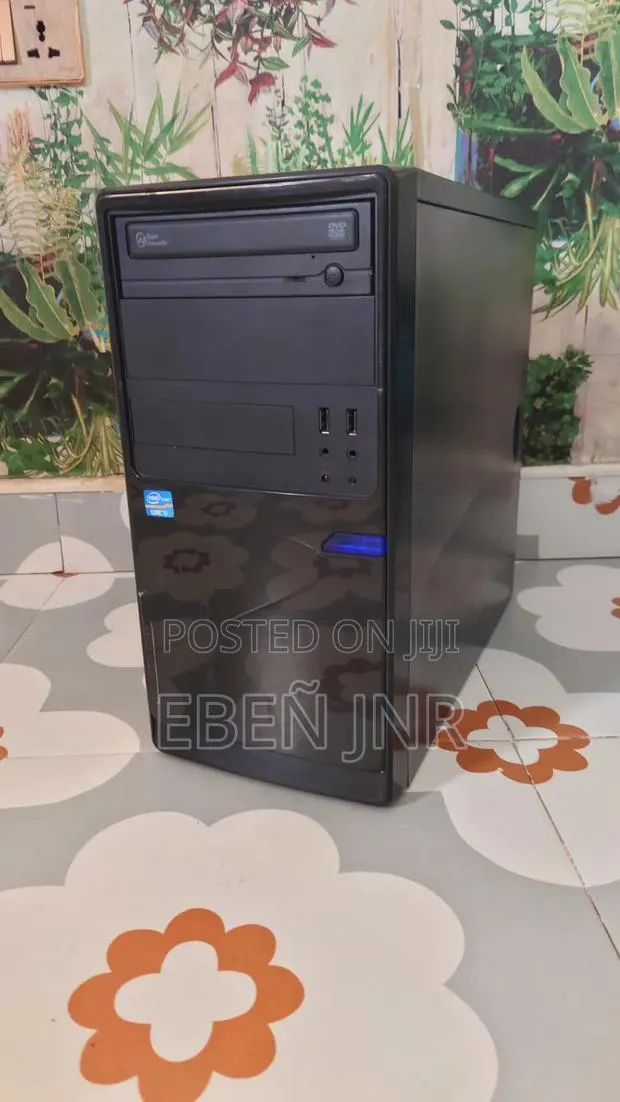 Desktop Computer Gigabyte GB-BACE-3000 4GB Intel Core 3 HDD 500GB · Photo 1