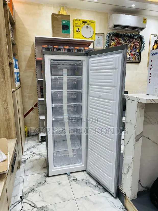 Spectacular Performance Upright Freezer 242l Nasco · Photo 1