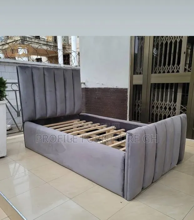 One And Half Bed Frame In Different Colors// Durable And Luxurious · Photo 1