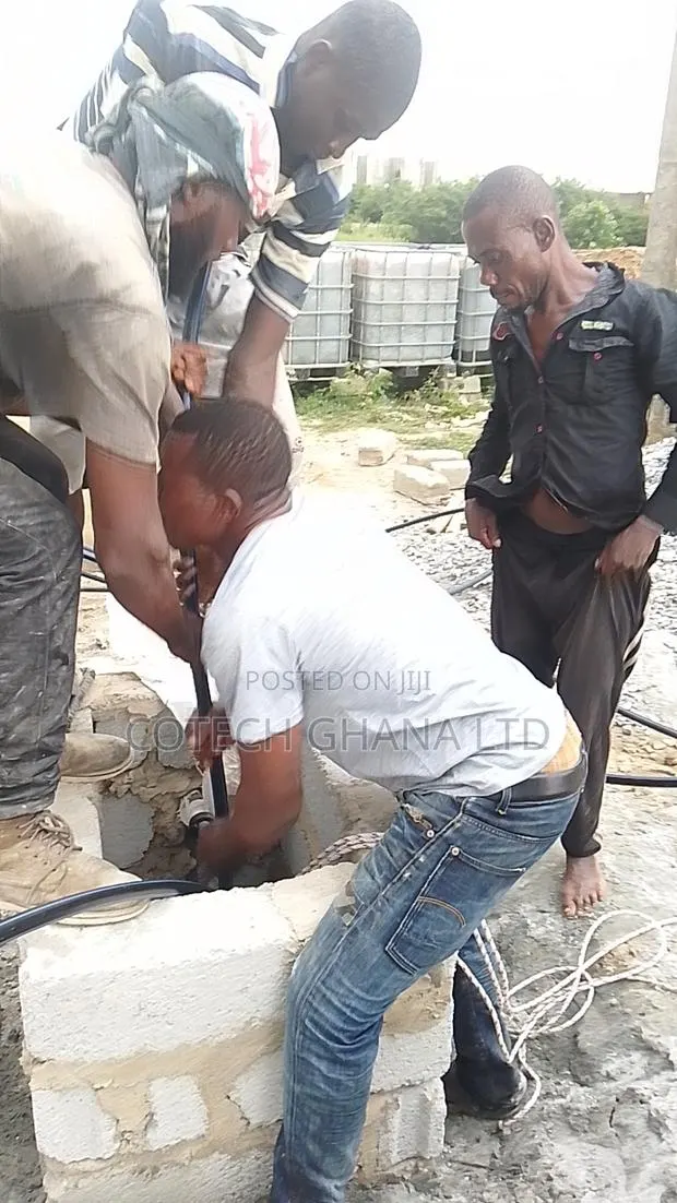 Locked Borehole Pump Pullers · Photo 1
