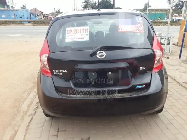 Nissan Versa 2016 Black · Photo 1