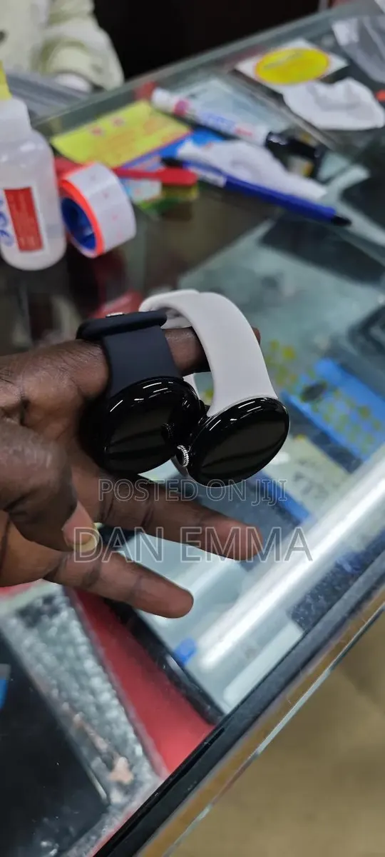 Pixel Watch 2 · Photo 1