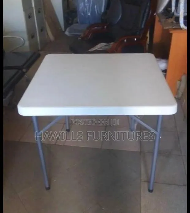 Foldable Table · Photo 1