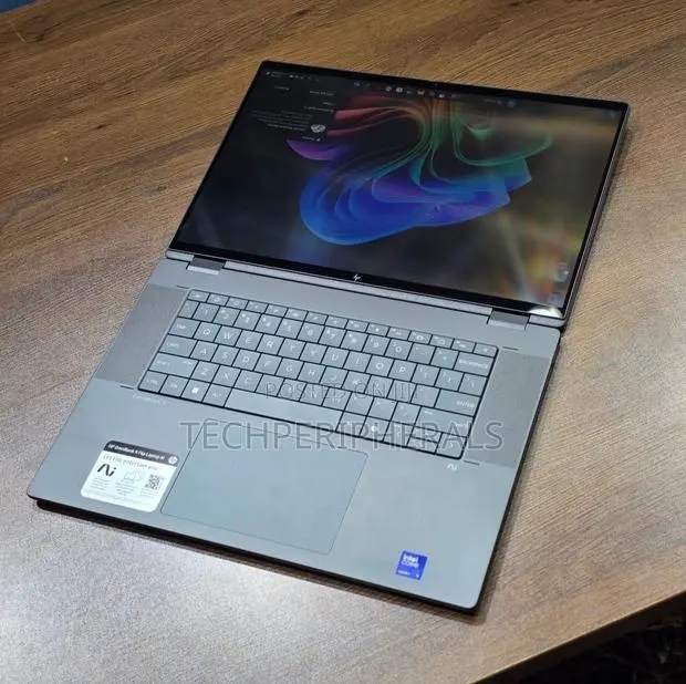 New Laptop HP OmniBook X Flip 16" 32GB Intel Core Ultra 9 SSD 2T · Photo 1