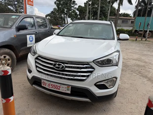 Hyundai Santa Fe 2017 White