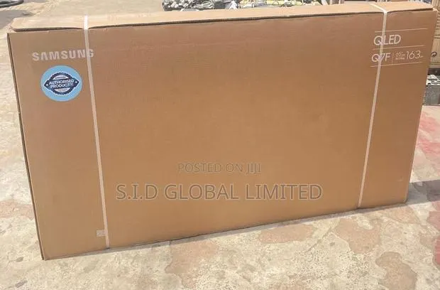 Dazzling HDR 10+ Picture Quality on a Samsung 65" Qled Smart Tv · Photo 1