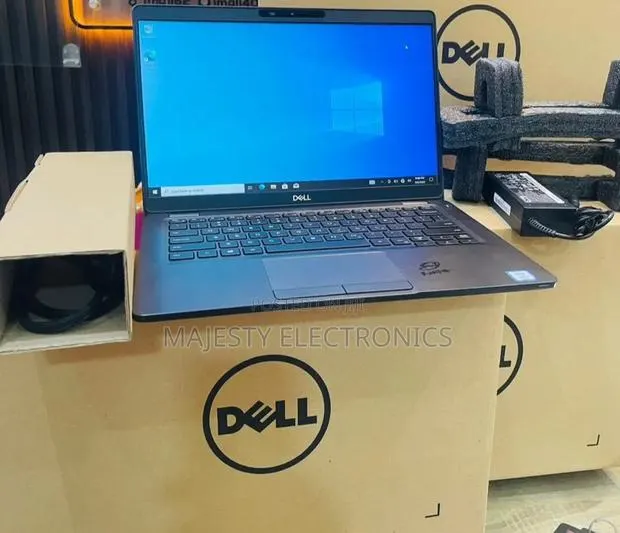 New Laptop Dell Latitude 7300 8GB Intel Core i7 SSD 256GB · Photo 1