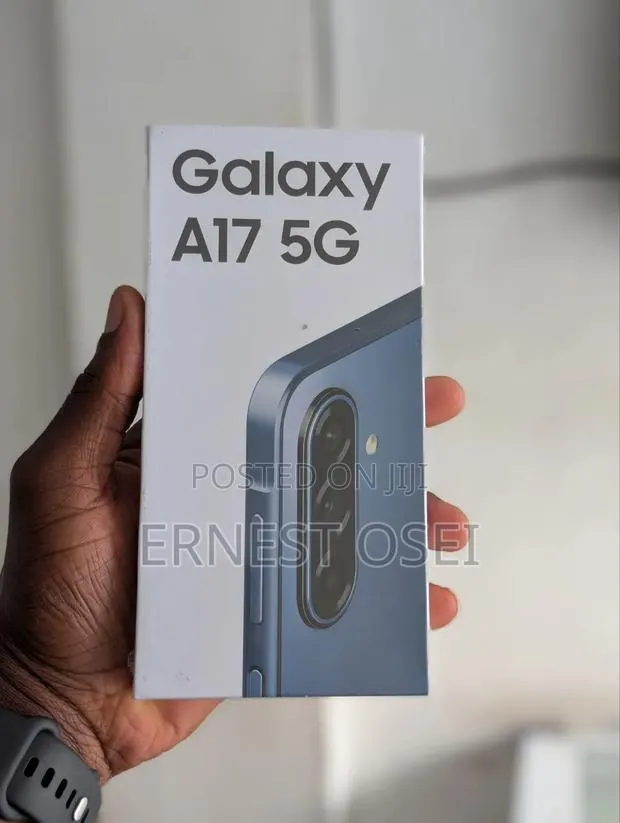 New Samsung Galaxy A17 5G 256 GB Blue · Photo 1