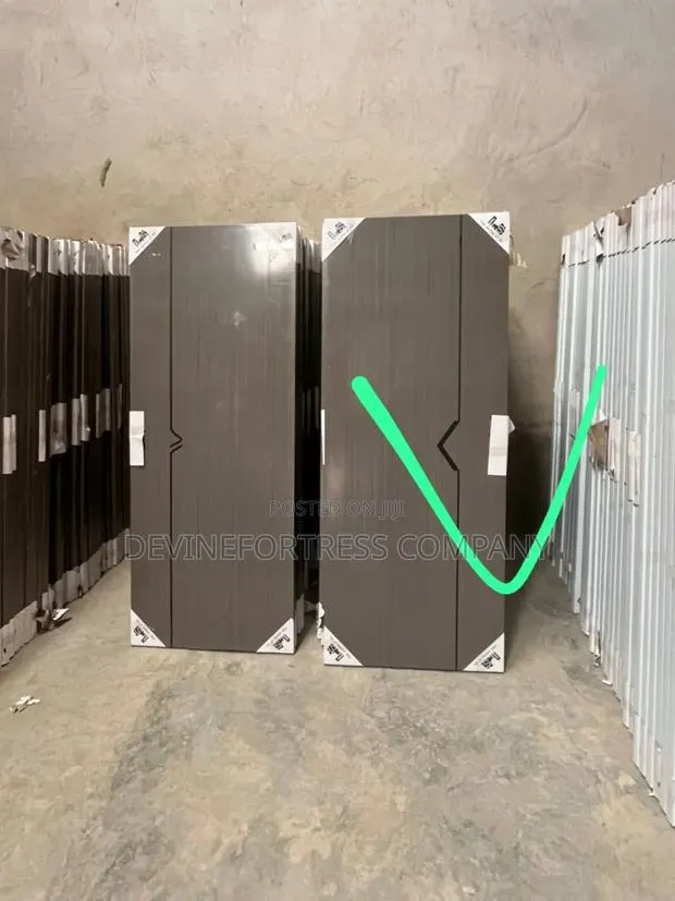 High Quality Bedroom Doors for All Buildings / Gray/Brown/White · Photo 1
