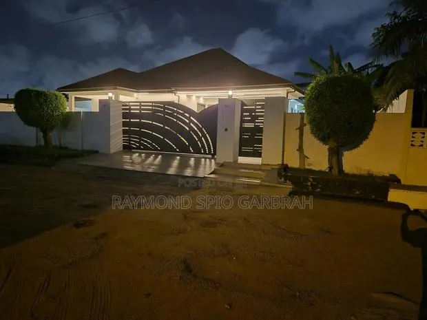Furnished 4bdrm House in Regimanuel Estate @ for rent · Photo 1