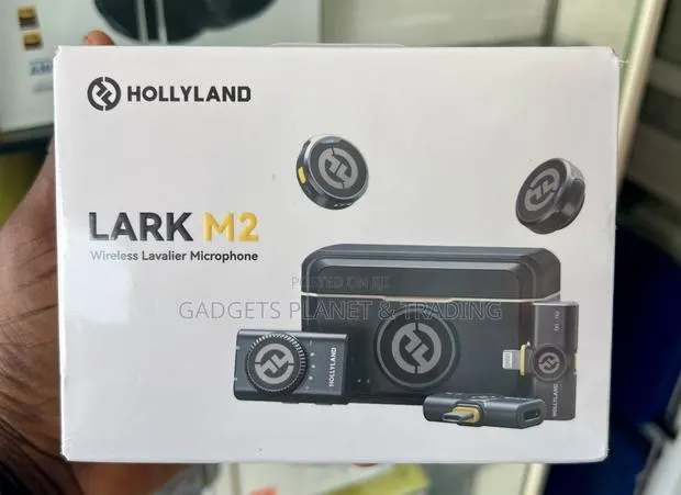 Hollyland Lark M2 Wireless Lavalier Dual Microphone for iPhone Usb-C · Photo 1